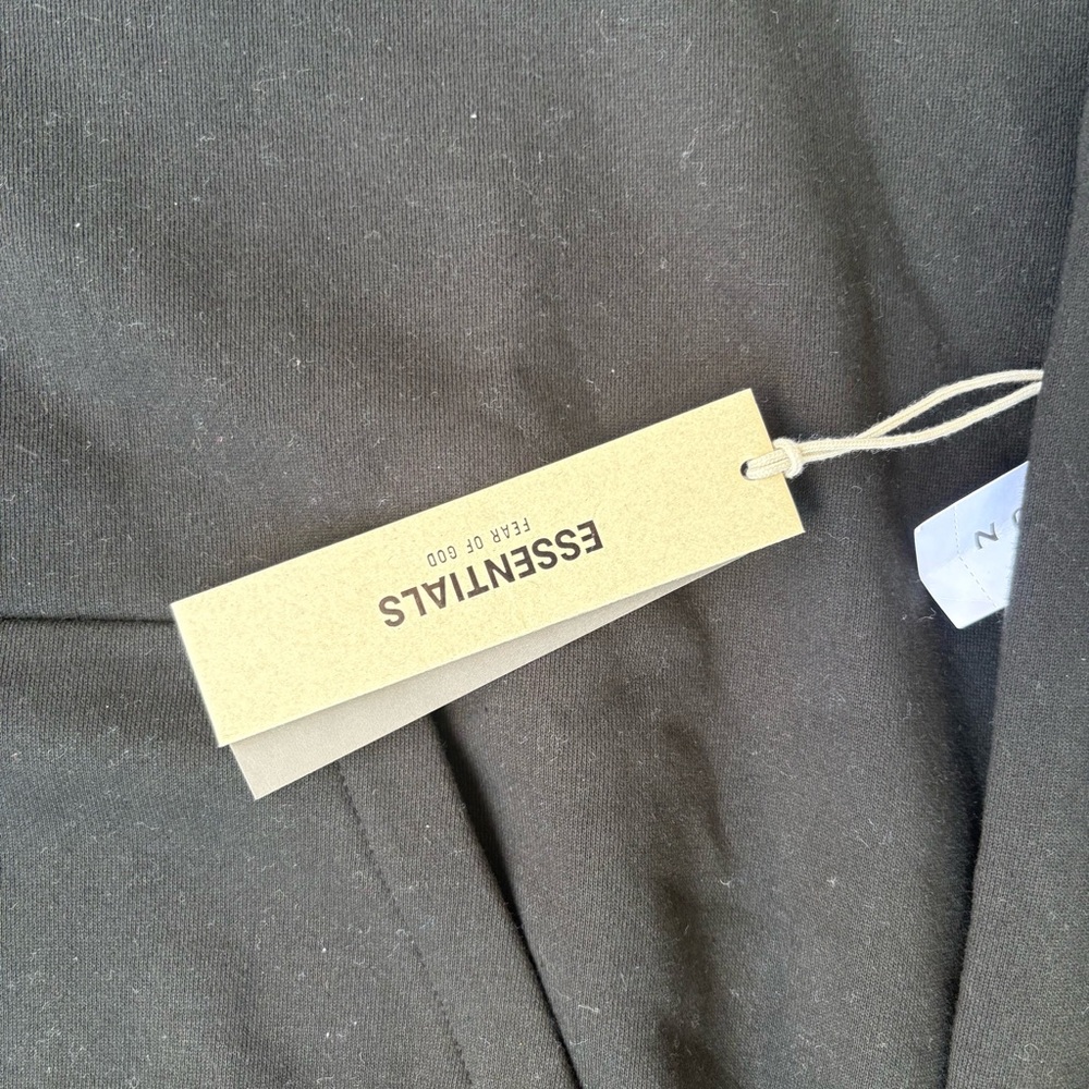 Essentials black Hoodie - Picture 4 of 4